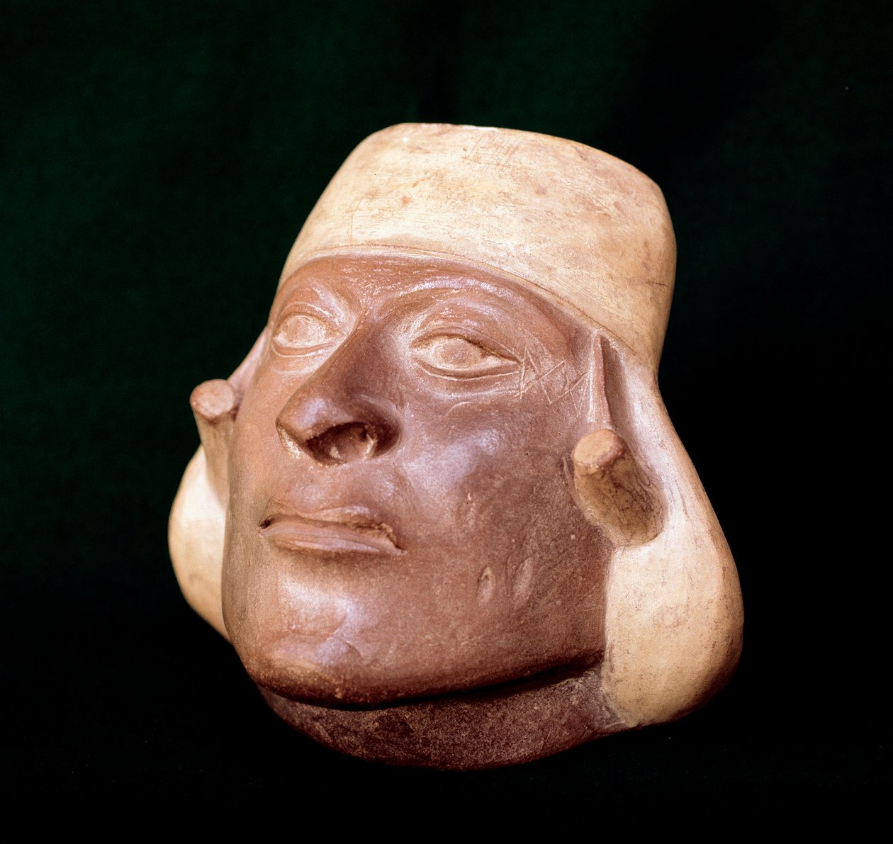 Kolomb öncesi sanat, mochica uygarlığı: bir adamın kafasını temsil eden pişmiş toprak vazo - MÖ 200-MS 700 - Lima, Ulusal Antropoloji ve Arkeoloji Müzesi, Peru - Kolomb öncesi sanat, Moche uygarlığı by Unbekannt