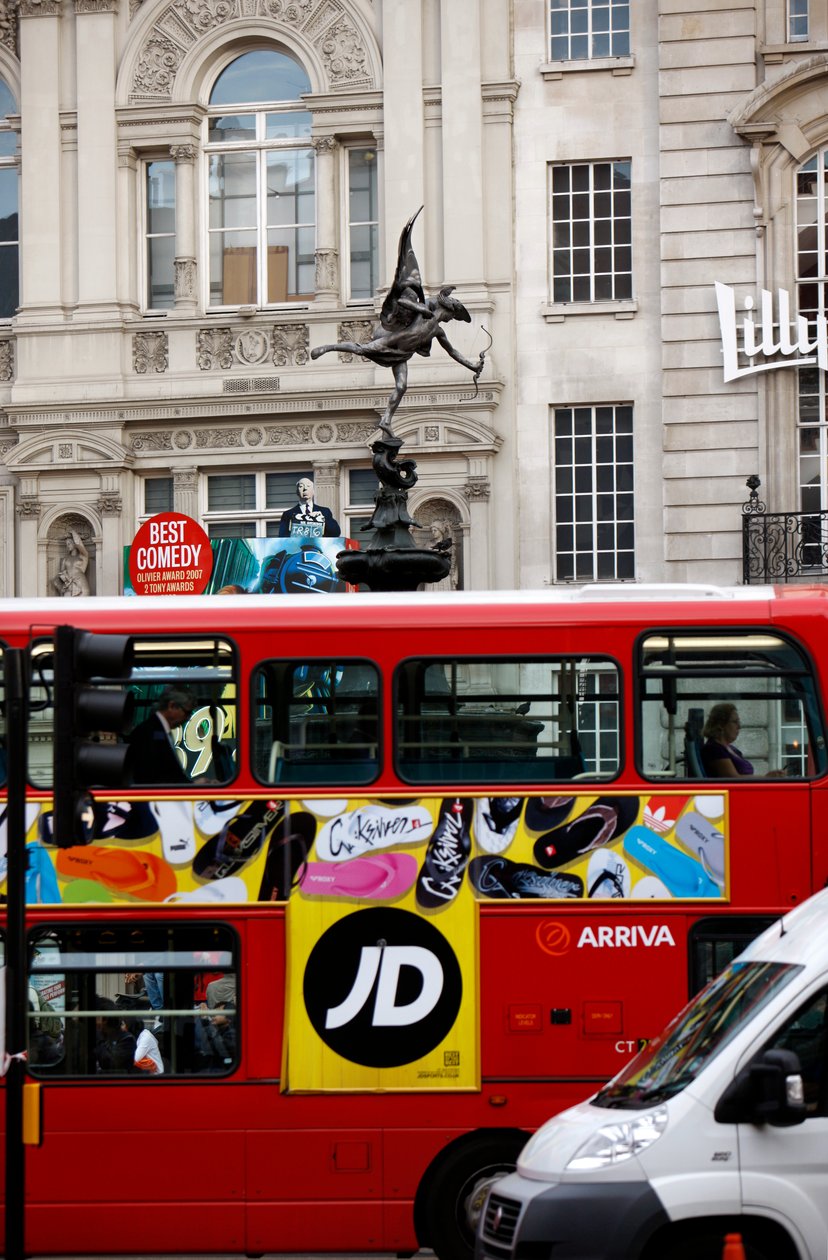 Kırmızı Londra Otobüsü, Piccadilly (fotoğraf) by Unbekannt