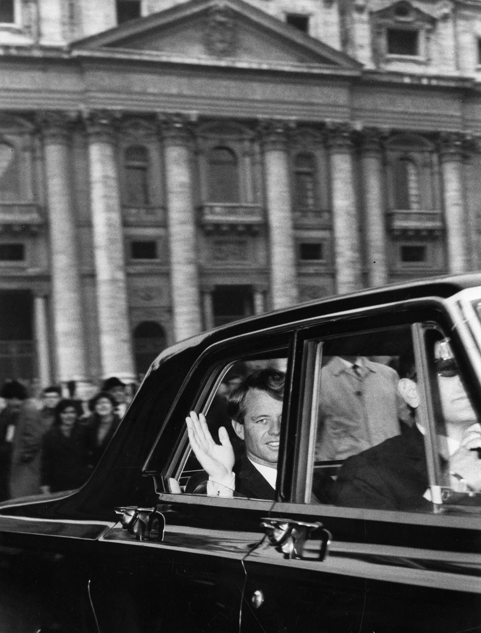 Robert Kennedy. Roma. 1966. by Unbekannt