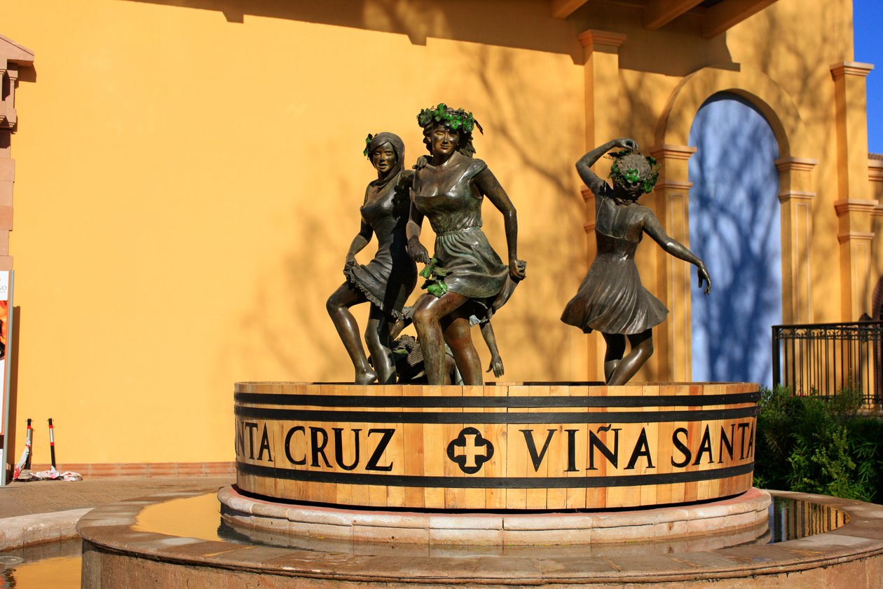 Heykeller, Vina Santa Cruz (fotoğraf) by Unbekannt
