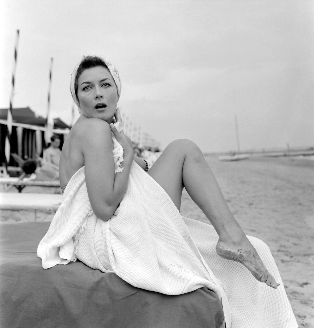 VENEDİK LİDO PLAJINDA OYUNCU GIANNA MARIA CANALE - 1955 by Unbekannt
