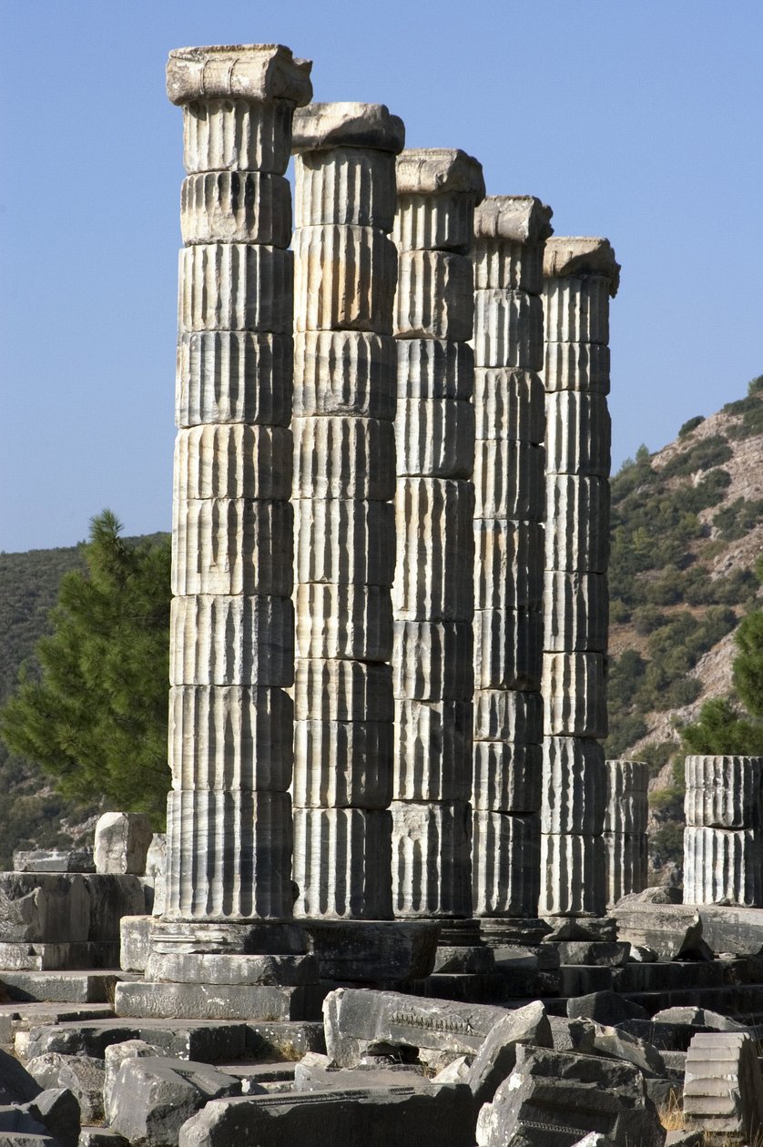 Türkiye Pirene güney Ege kıyıları nehir ovasının yukarısında tanrıça Athena