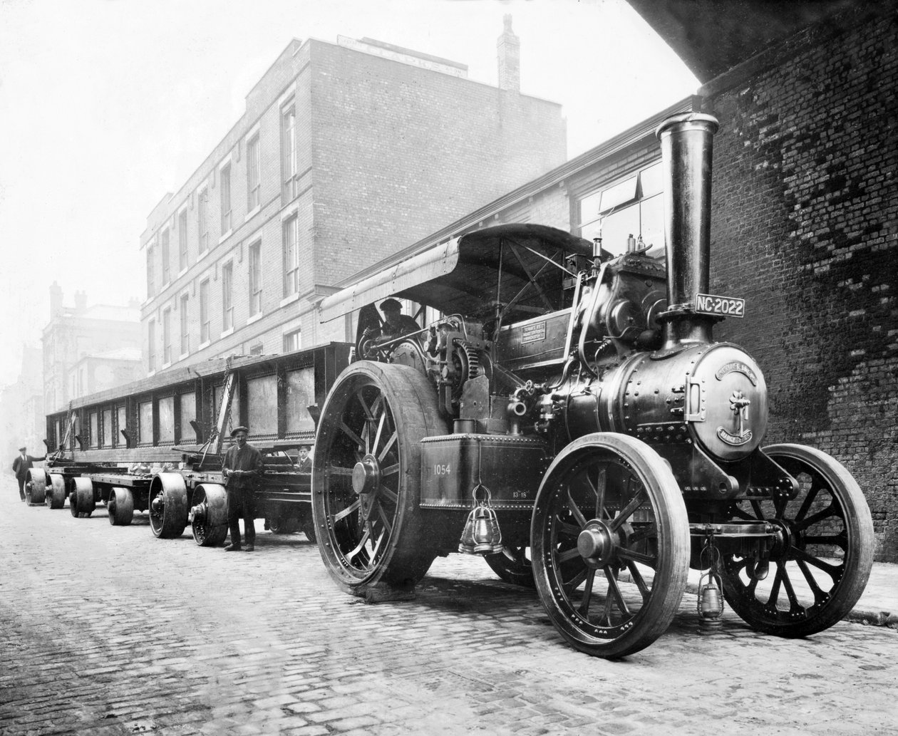 Birleşik Krallık : Bir Yükü Çeken Bir Çekiş Motoru. Manchester, c1904 by Unbekannt