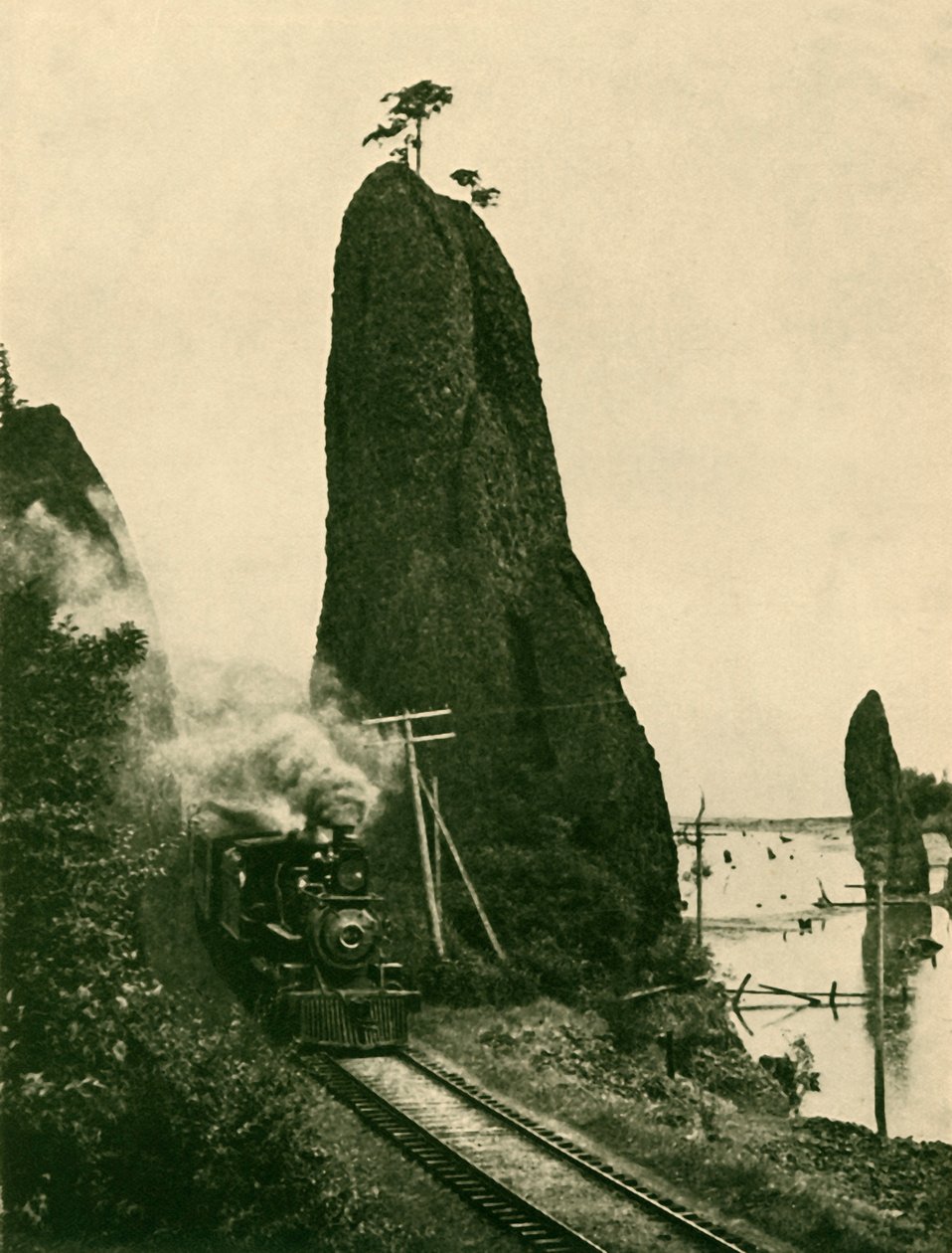 Pitoresk bir Demiryolu, by Underwood and Underwood