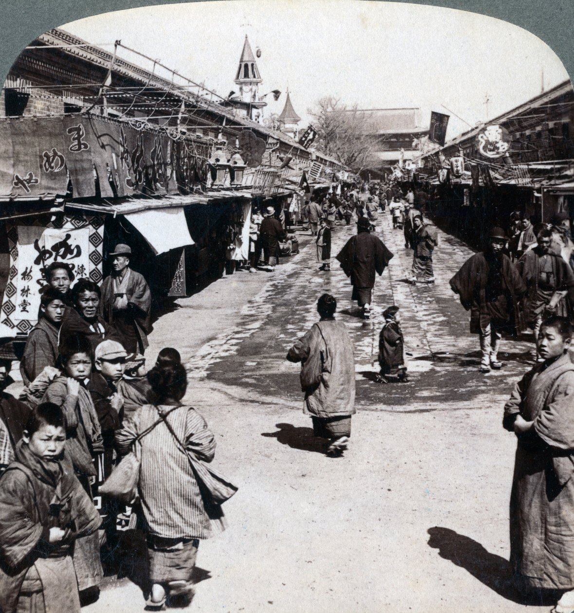 Asakusa Caddesi, Tokyo, Japonya, 1896 by Underwood and Underwood