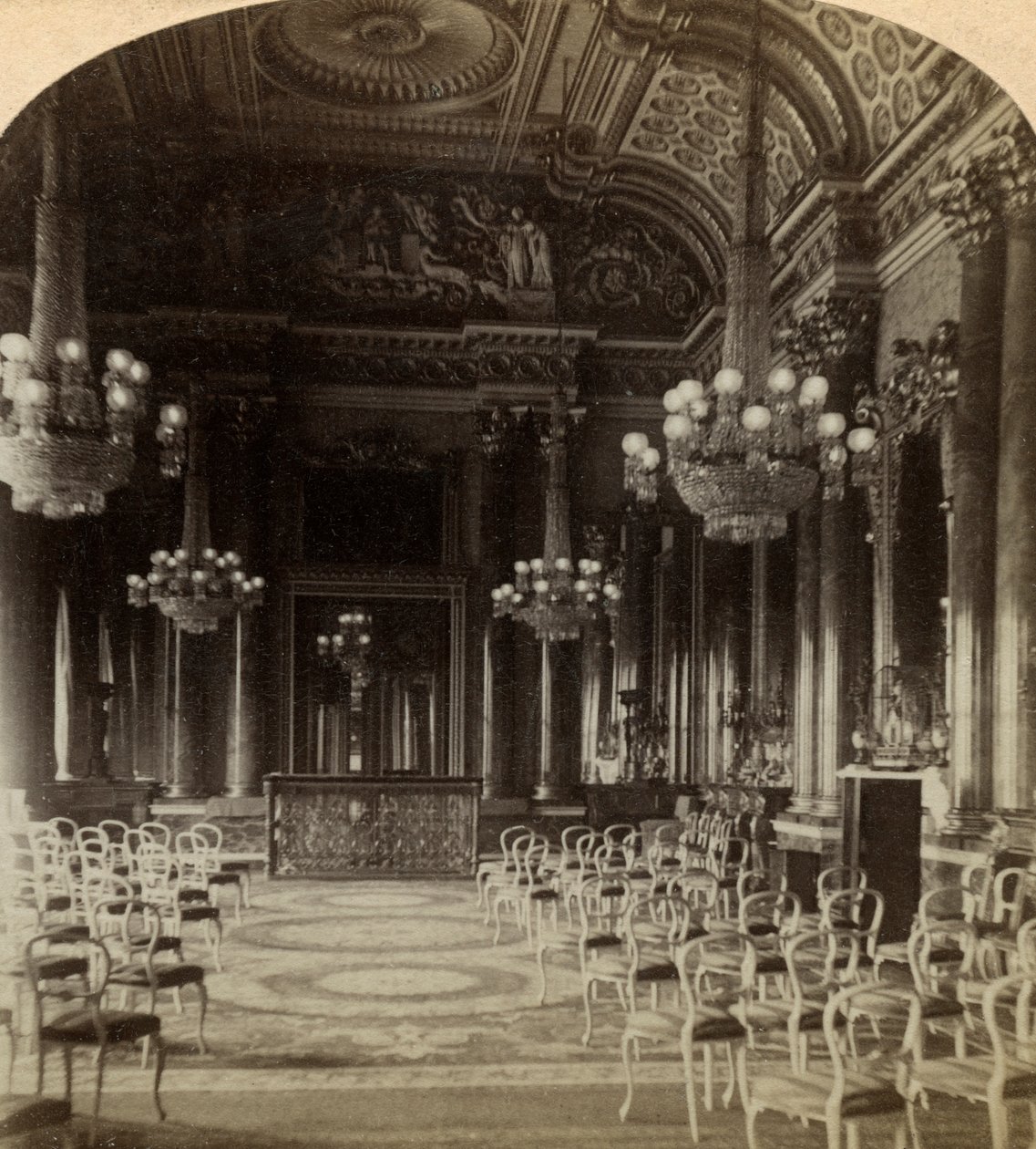 Balo Salonu, Buckingham Sarayı, Londra. by Underwood and Underwood