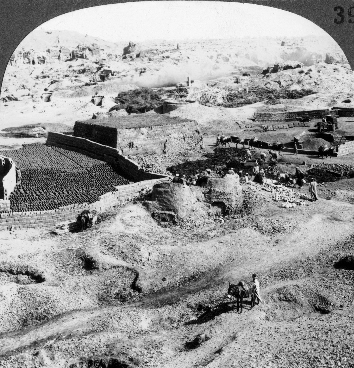 Tuğla yapımı, Mısır, 1905. by Underwood and Underwood