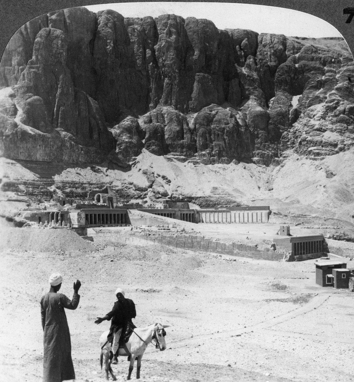 Çağlar boyunca gömülü - Deir-el-Bahri