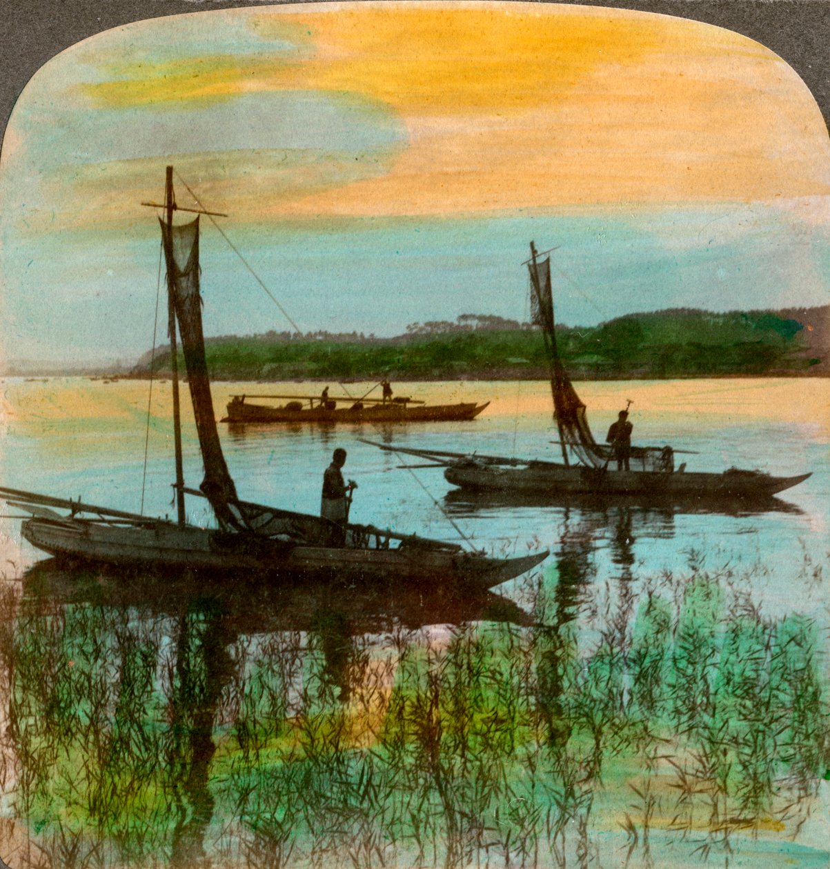 Yokohama, Japonya, 1904 yakınlarında gün batımında balıkçı tekneleri. by Underwood and Underwood