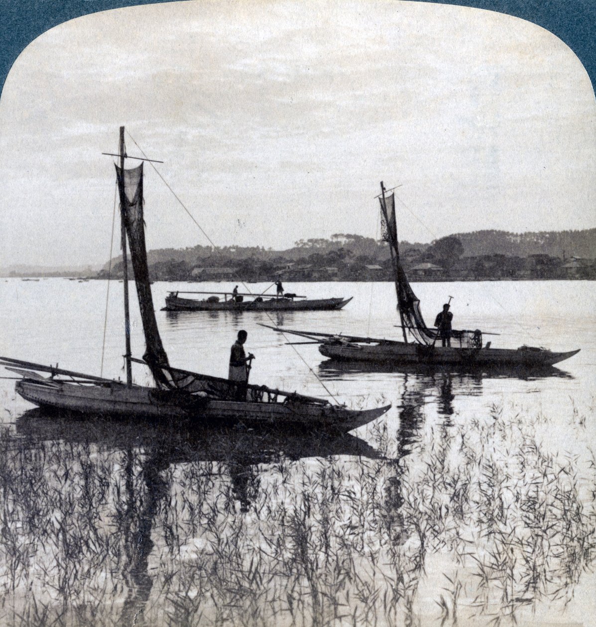 Gün batımında eve gelen balıkçı tekneleri, Yokohama, Japonya, 1904. by Underwood and Underwood