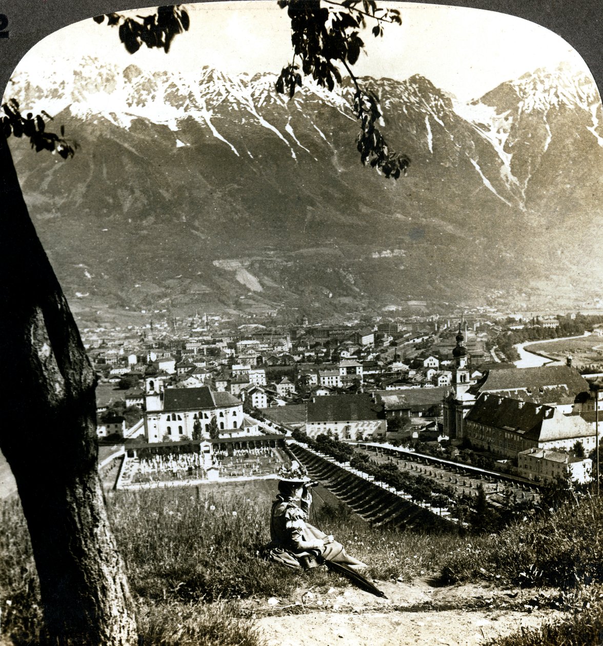 Innsbruck ve Bavyera Alpleri, Tirol, Avusturya. by Underwood and Underwood