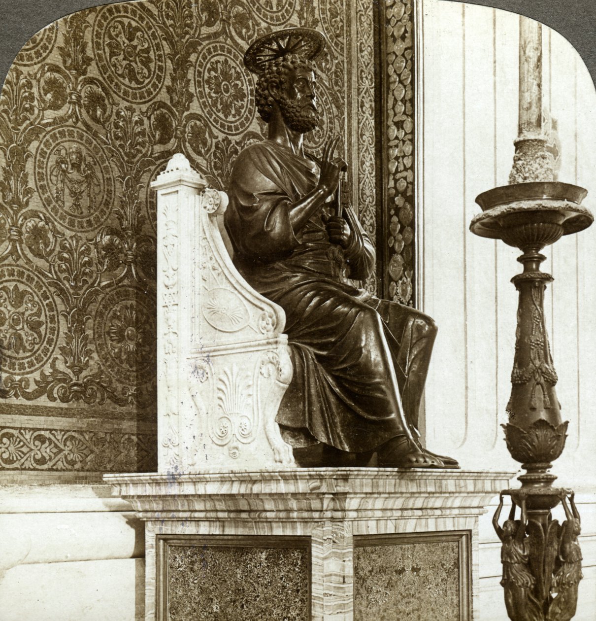 St Peter heykeli, St Peters Bazilikası, Roma, İtalya. by Underwood and Underwood