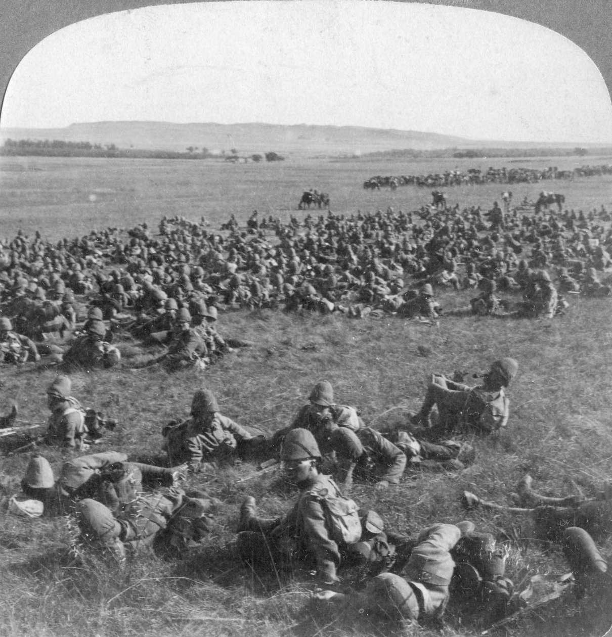 9. Tümen Bloemfontein yürüyüşünde dinlenirken, Güney Afrika, Boer Savaşı, 1901 by Underwood and Underwood