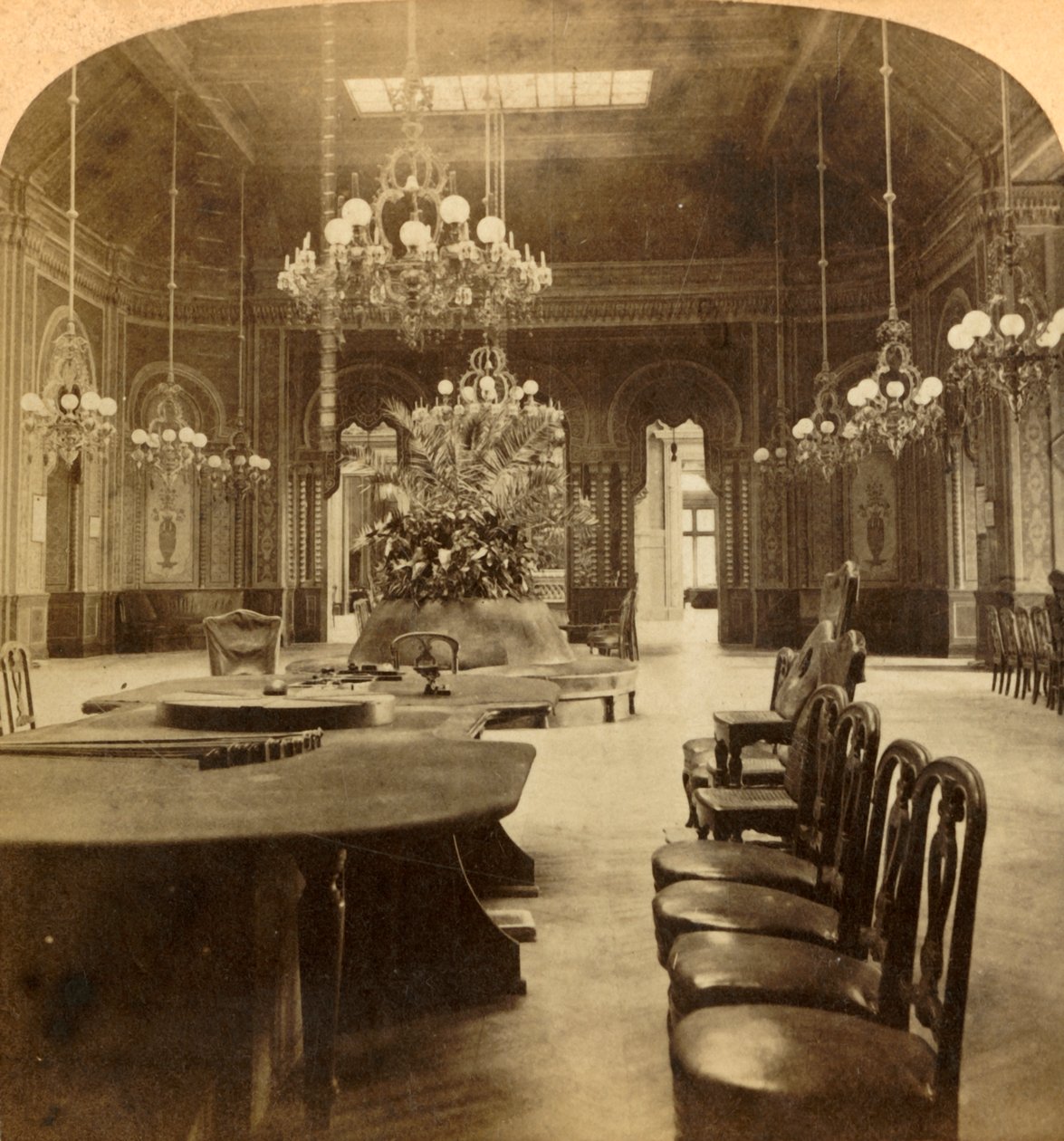 Ünlü Rulet Salonu, Casino, Monte Carlo, Monaco, 1897. by Underwood and Underwood