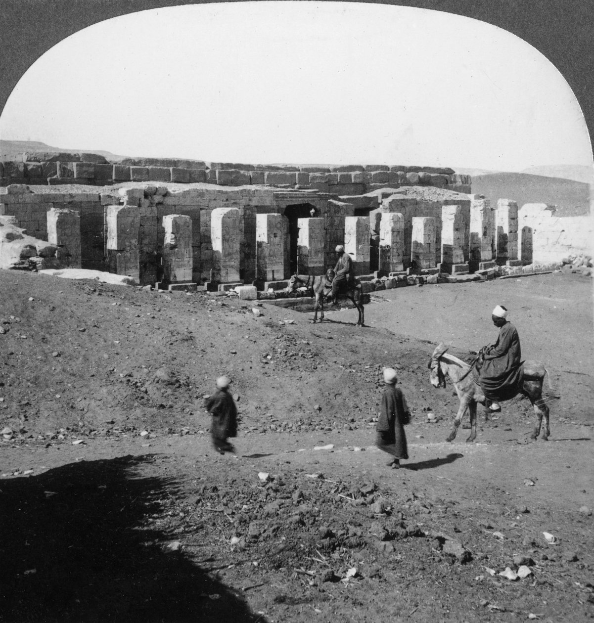 Sethos I tapınağı, Abydos, Mısır 1905. by Underwood and Underwood