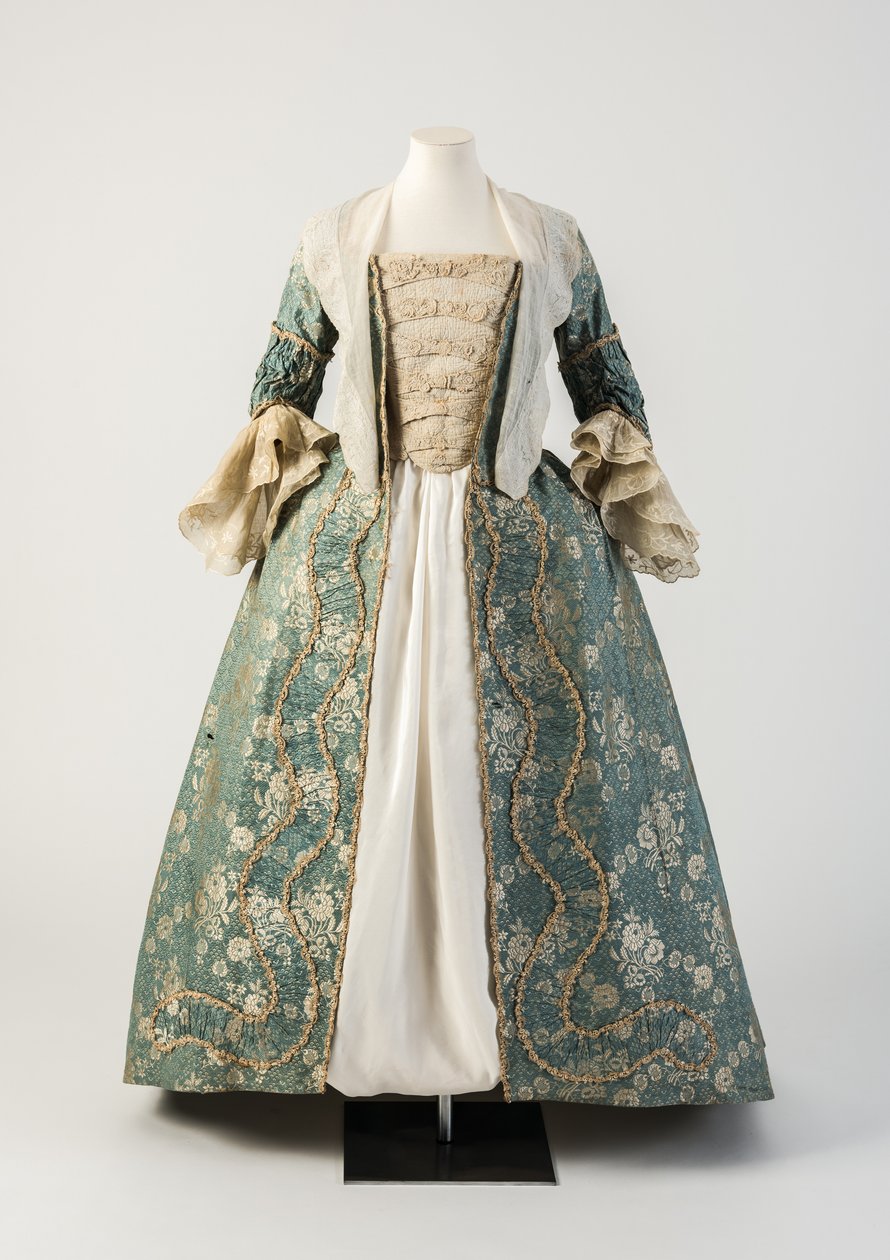 Dantelli cüppeli mavi ve krem dokuma ipek açık elbise, 1750