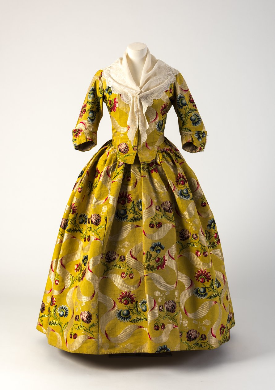 Sarı, kırmızı ve mavi brokar dokuma ipek kapalı elbise, 1740