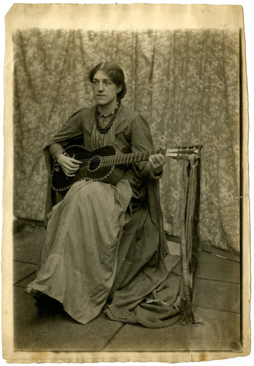 May Morris bir gitarla, c.1886 (sepya fotoğrafı) by Unknown