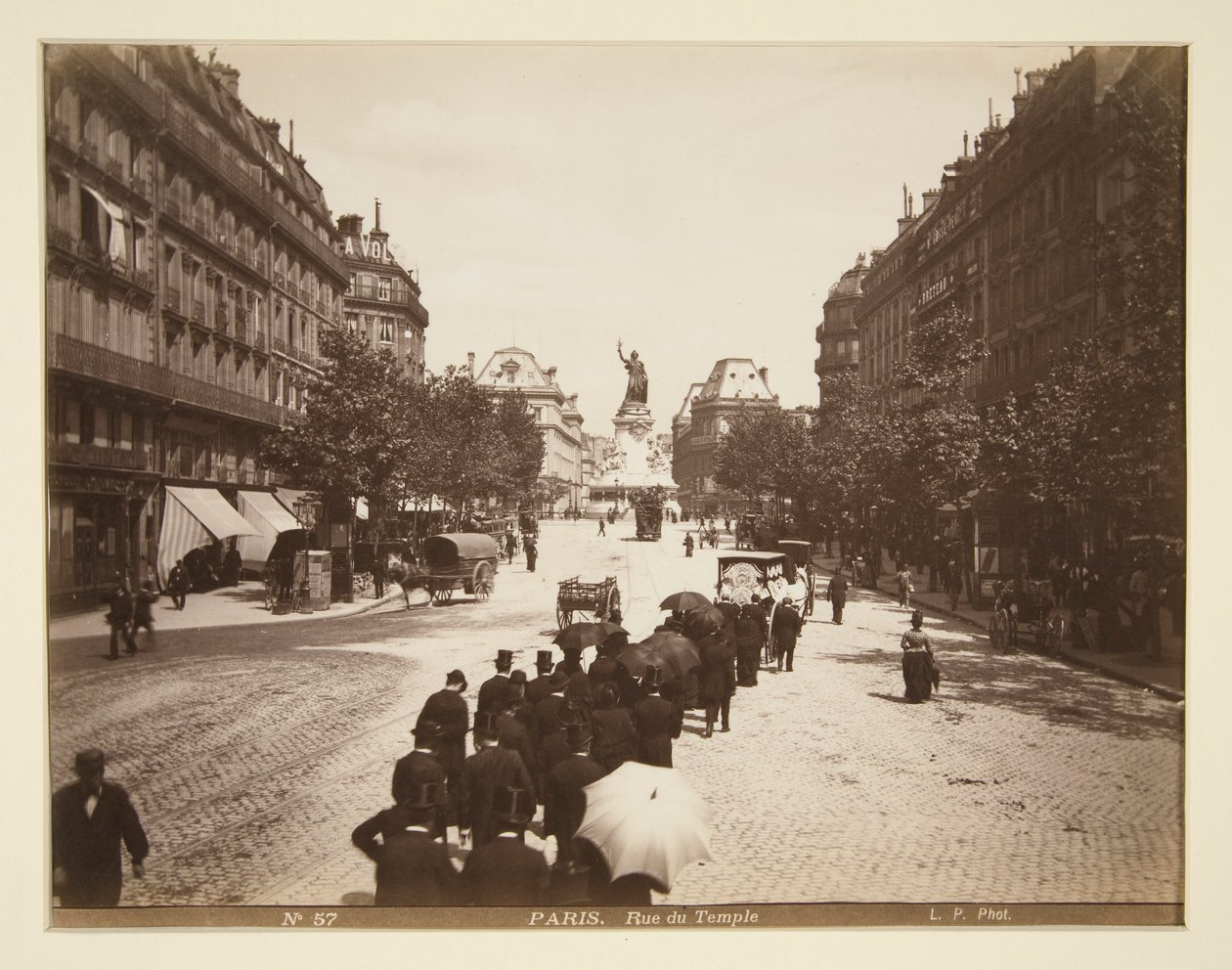 Cenaze Korteji, Paris by Unknown