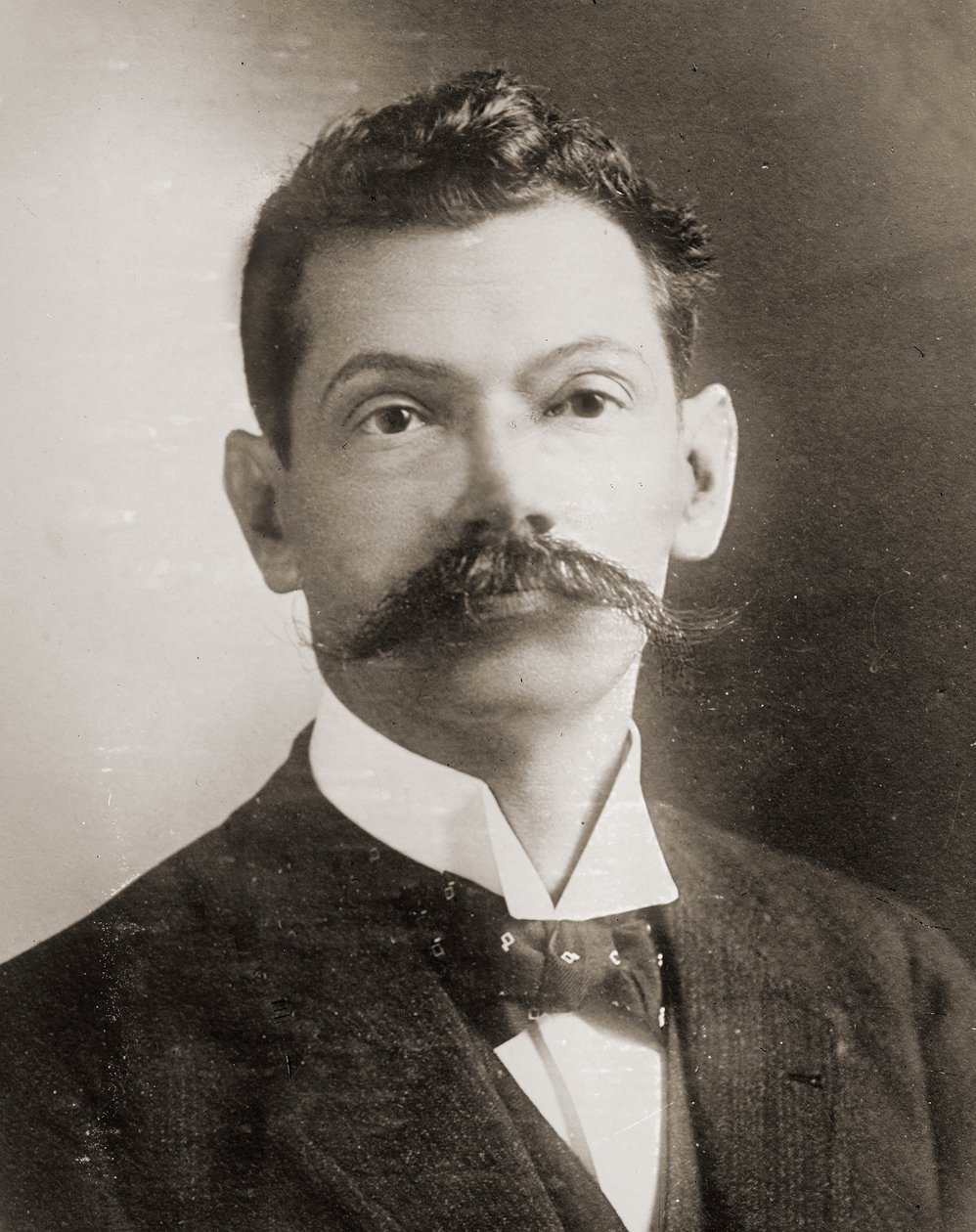 Dr Francisco Bertrand Barahona