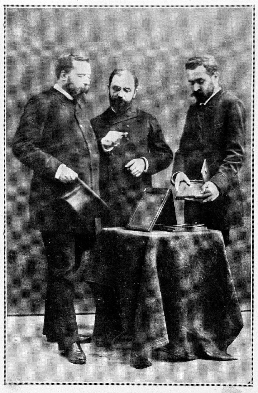 Alphonse Bertillon, emrine verildiği iki polis müdürüne antropometrik klişeler gösteriyor, 25/03/1888 by Unknown artist