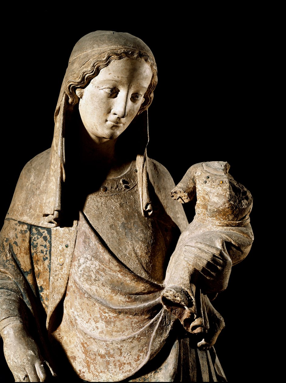 Gotik Sanat: “” Bakire ve Çocuk”” Detay. Ahşap heykel. 14. yüzyıl Paris, Louvre Müzesi by Unknown artist
