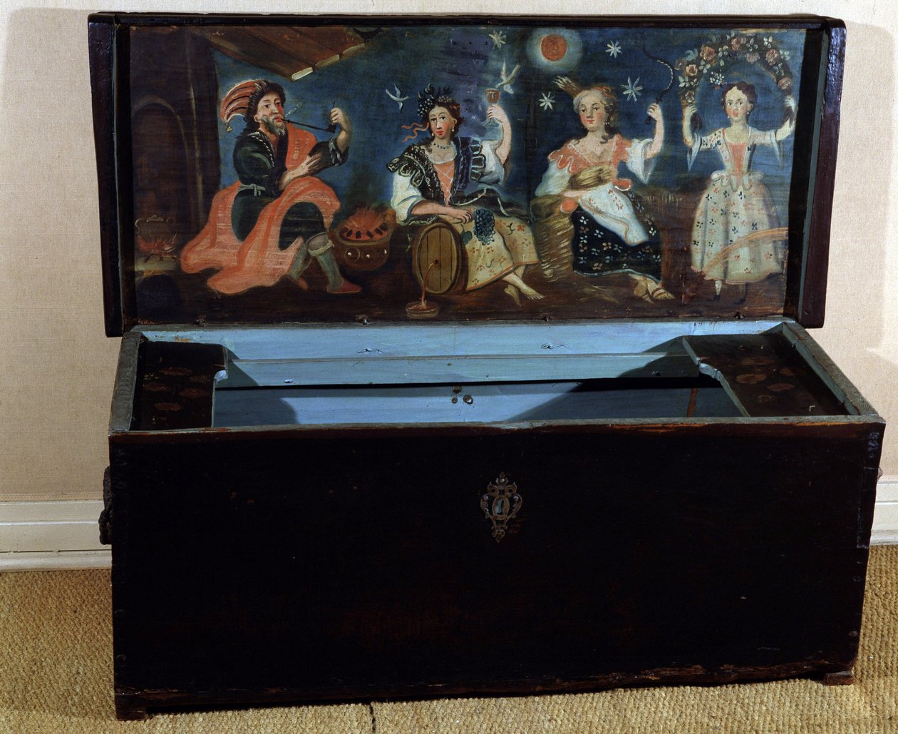 Deniz Sandığı, Bölgesel Tarih Öncesi Müzesi, Menton. by Unknown artist