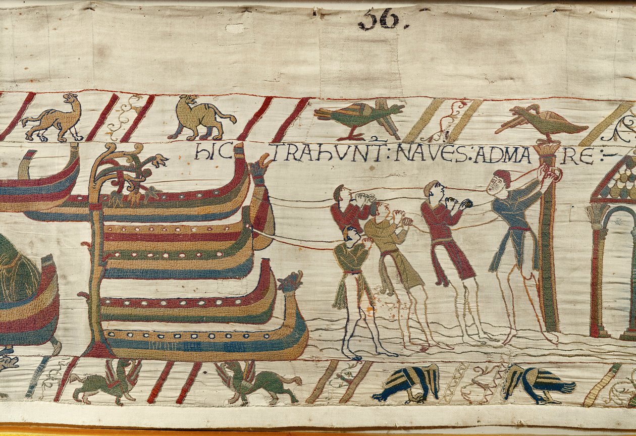 Normanlar gemilerini denize çekiyor, Bayeux Goblen (keten üzerine yün işlemesi) by Unknown artist