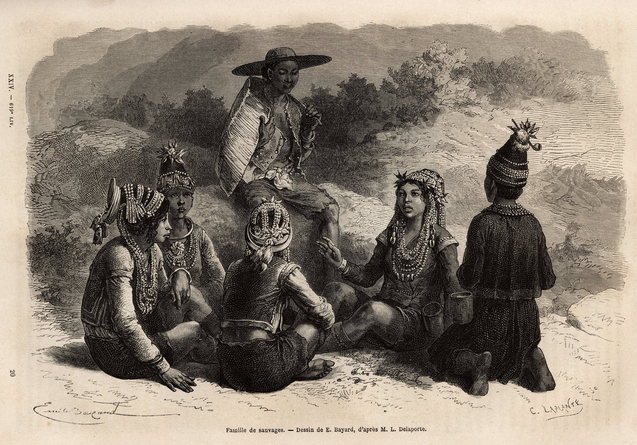 Geleneksel kostümler giyen Xieng Hong