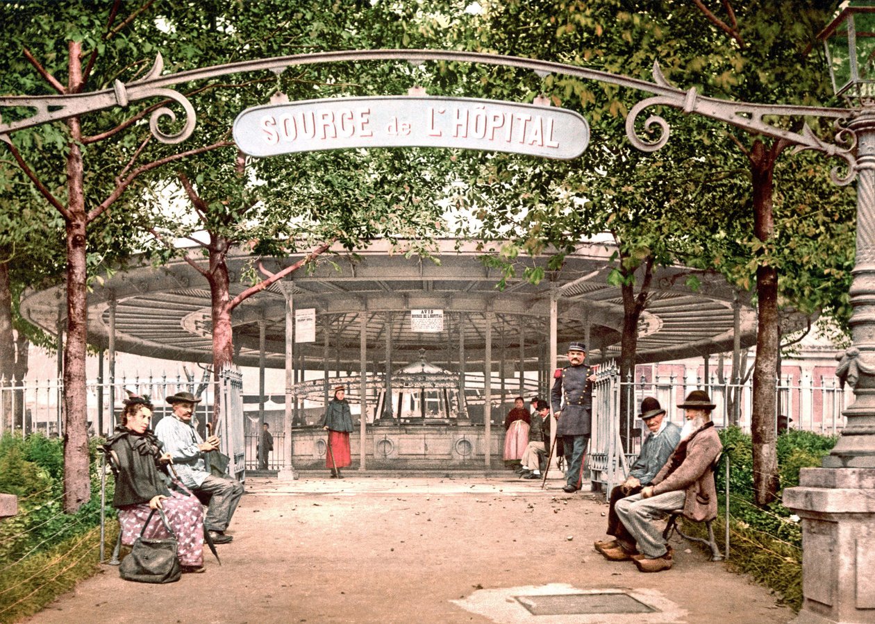 Vichy Hastanesinin Görünümü: Hastanenin Kaynağı. Fotokrom sd. v. 1890. by Unknown artist