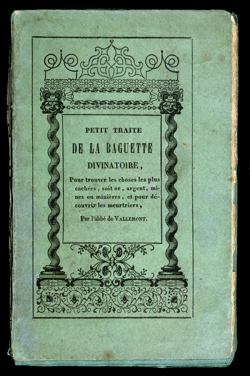 Vallemont Abbot tarafından yazılan “Traité de la baguette divinatoire” kitabının ön yüzü by Unknown artist