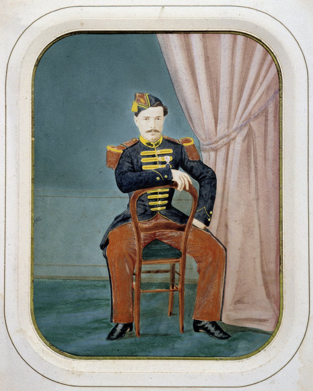 Bir askerin portresi. 1880 dolaylarında, anonim renkli fotoğraf. by Unknown artist