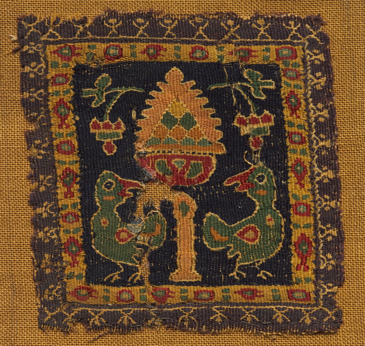 İki Kuşlu Kare Segmentum by Unknown artist
