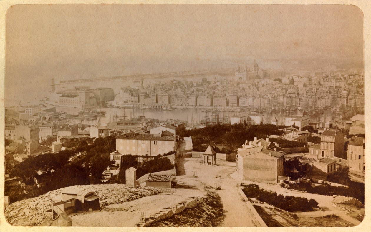 1885-1890 yılları civarında Marsilya şehri ve çevresi: Notre Dame de la garde