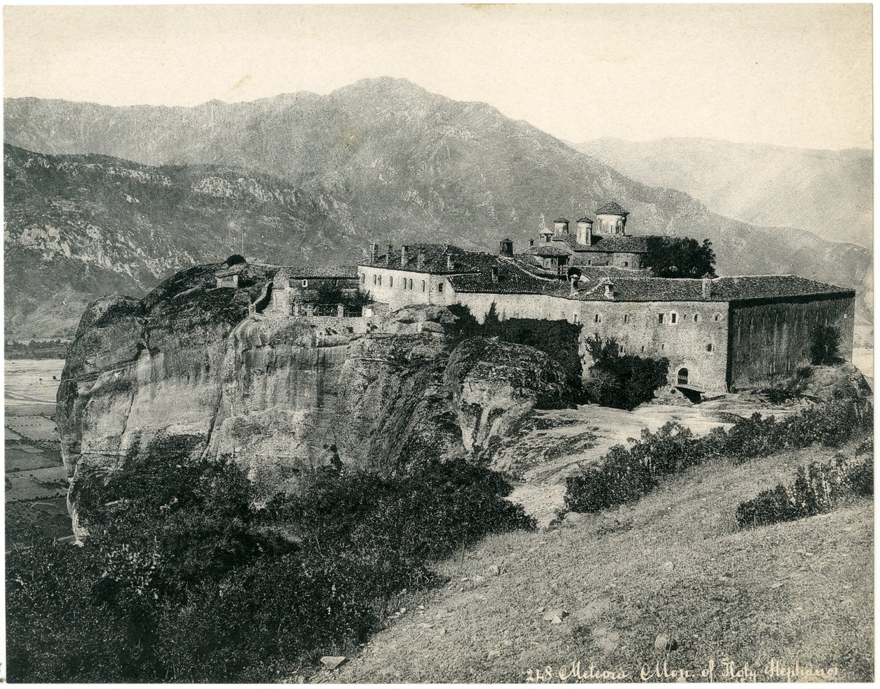 Aziz Stephen Choli Manastırı (Agios Stefanos), Meteora, Trikala, Greeke, Bayan 1890 by Unknown photographer