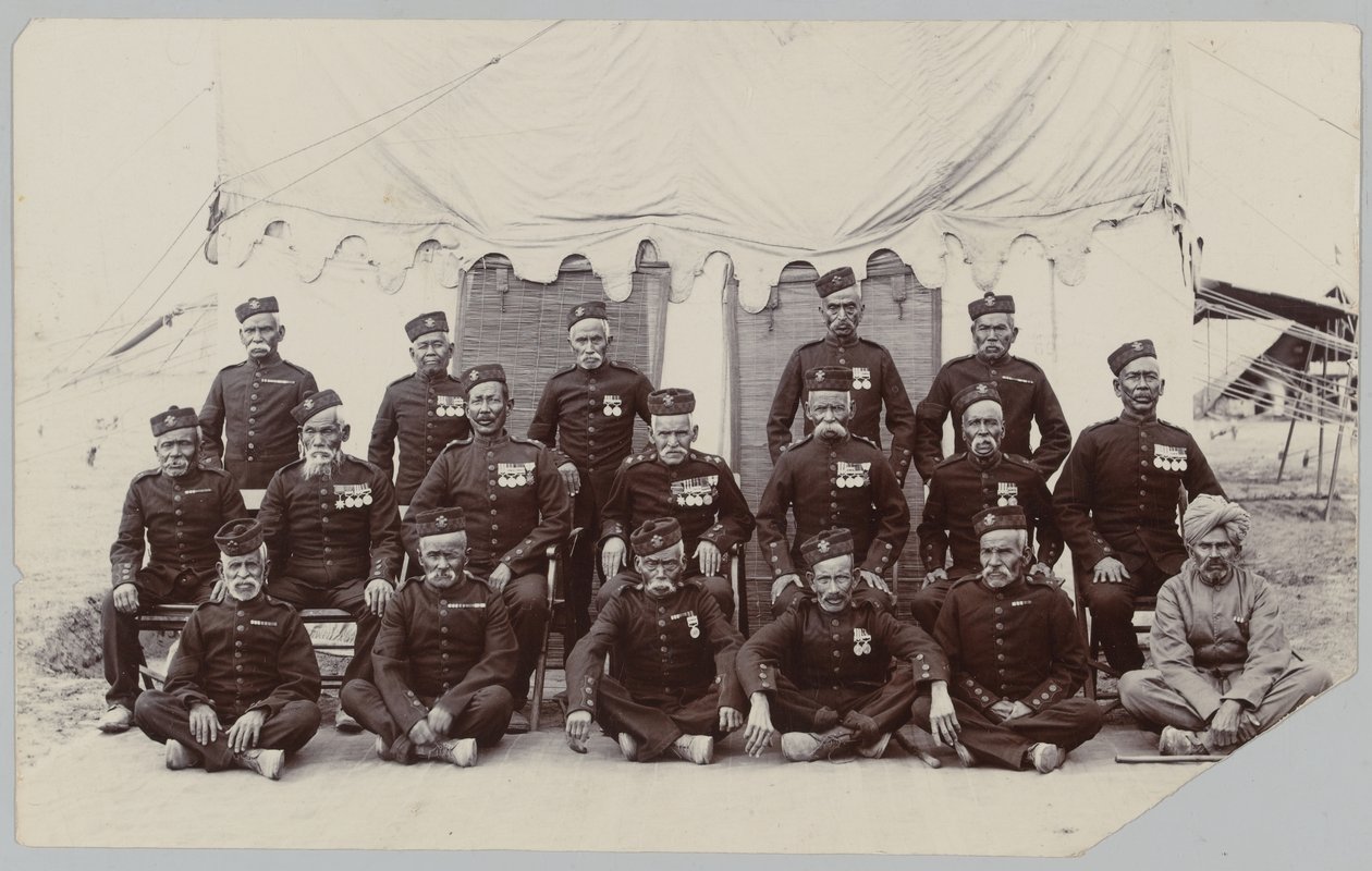 2. (Galler Prensi) Gurkha Alayı