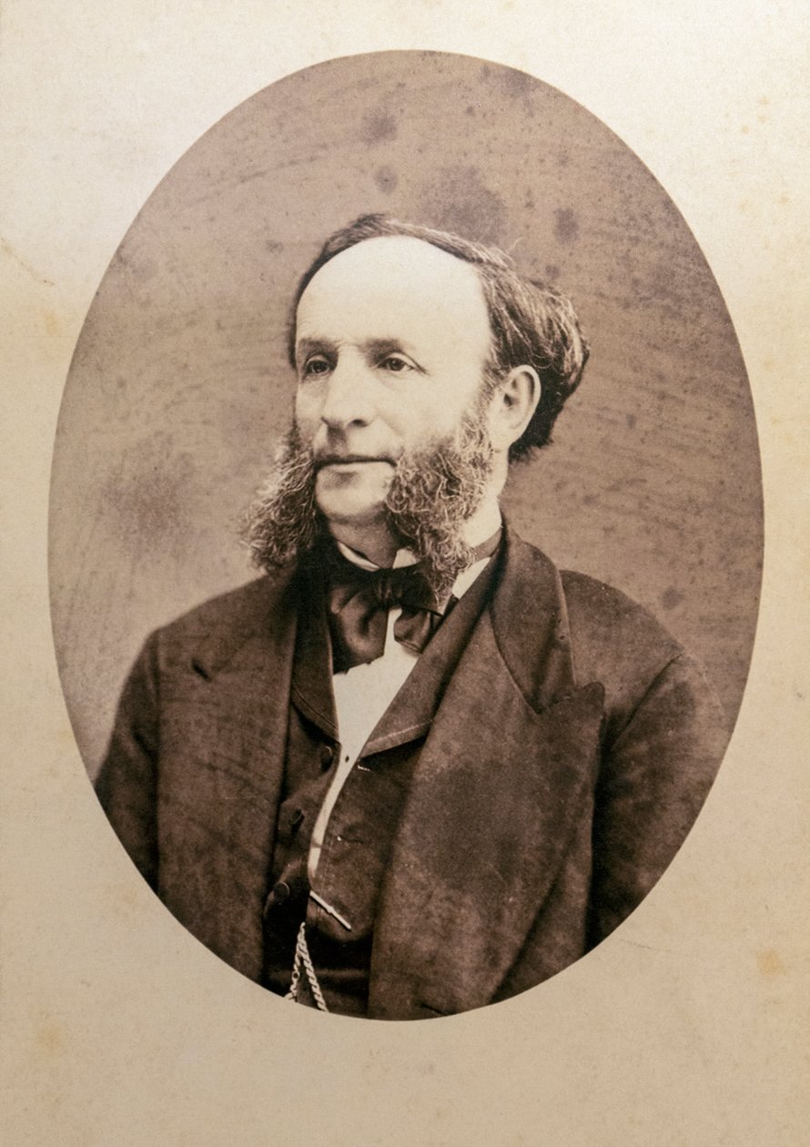 Ivan Aivazovsky. Ermeni-Rus Romantik sanatçı by Unknown photographer