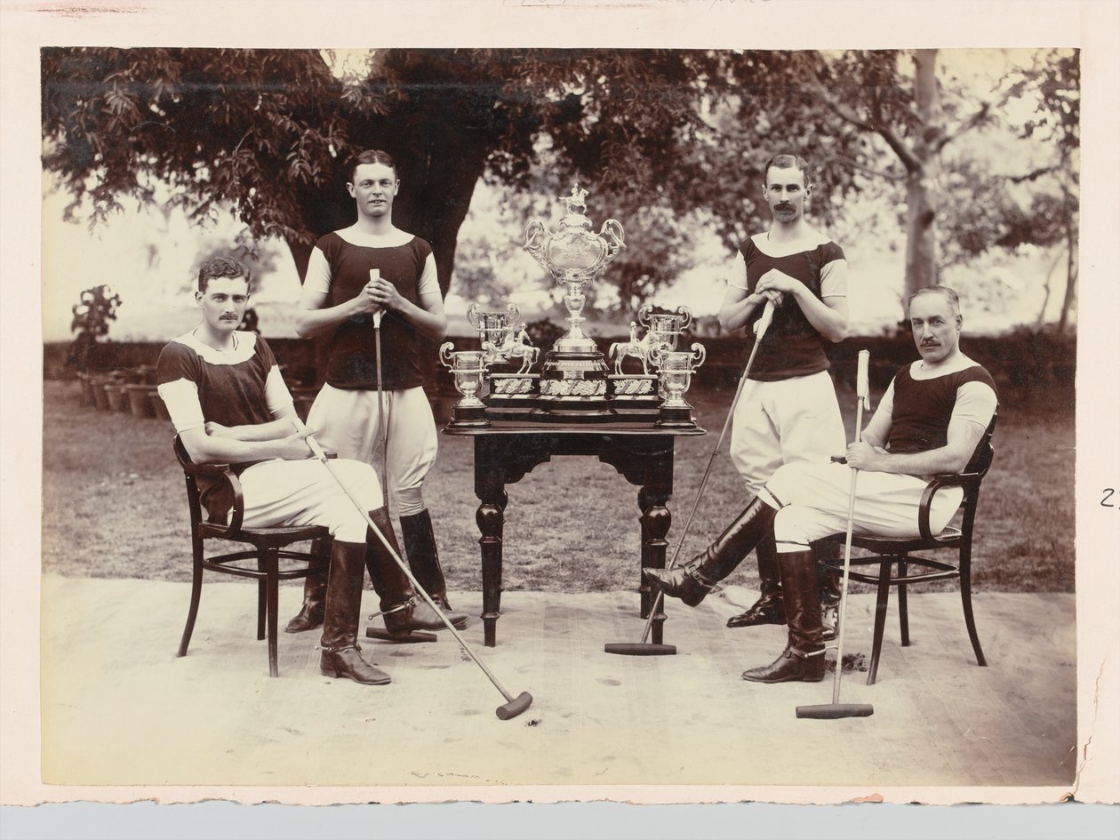 Polo takımı ile kupa by Unknown photographer
