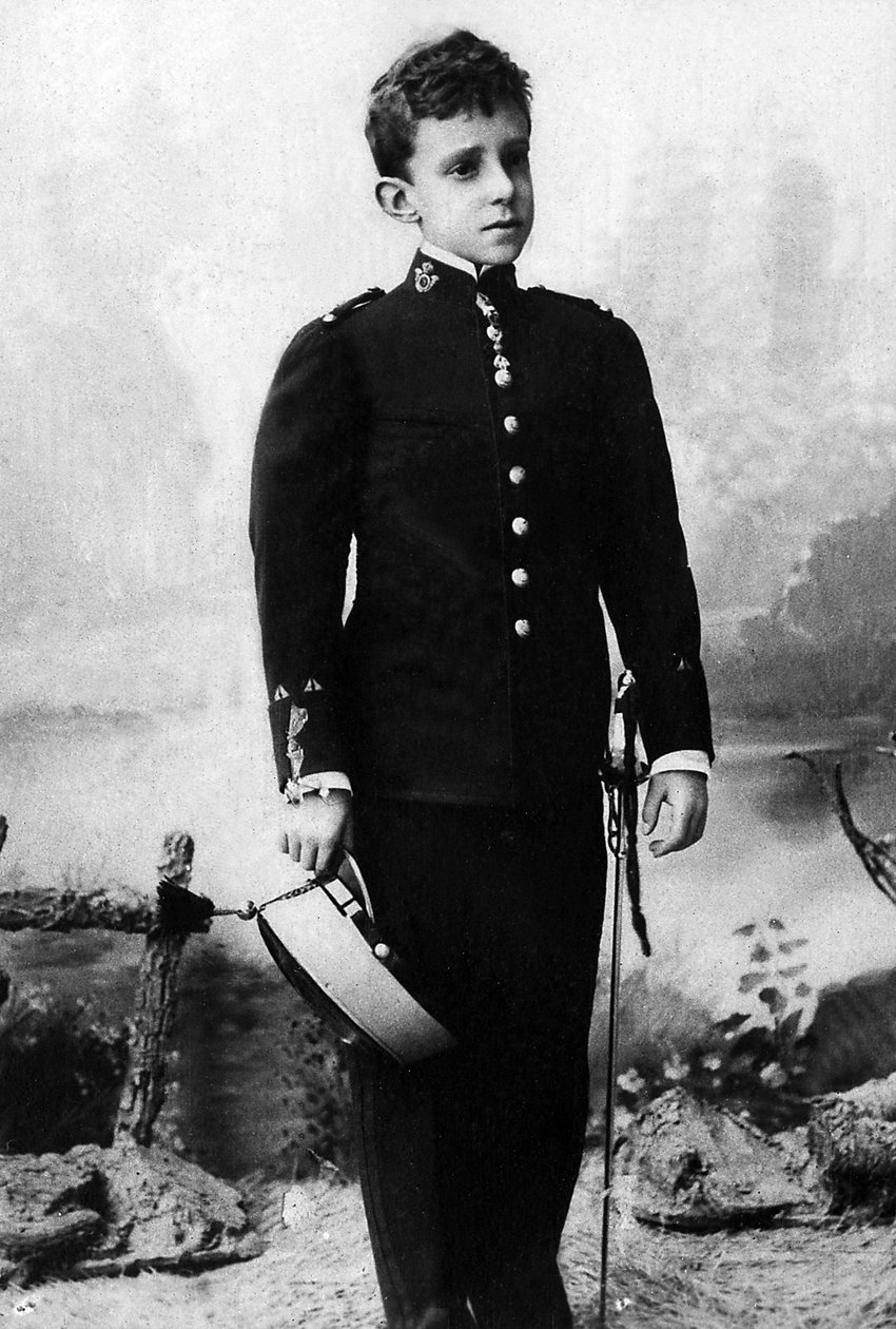 İspanya Kralı Alfonso XIII olarak bilinen Alphonse Leon Ferdinand de Bourbon