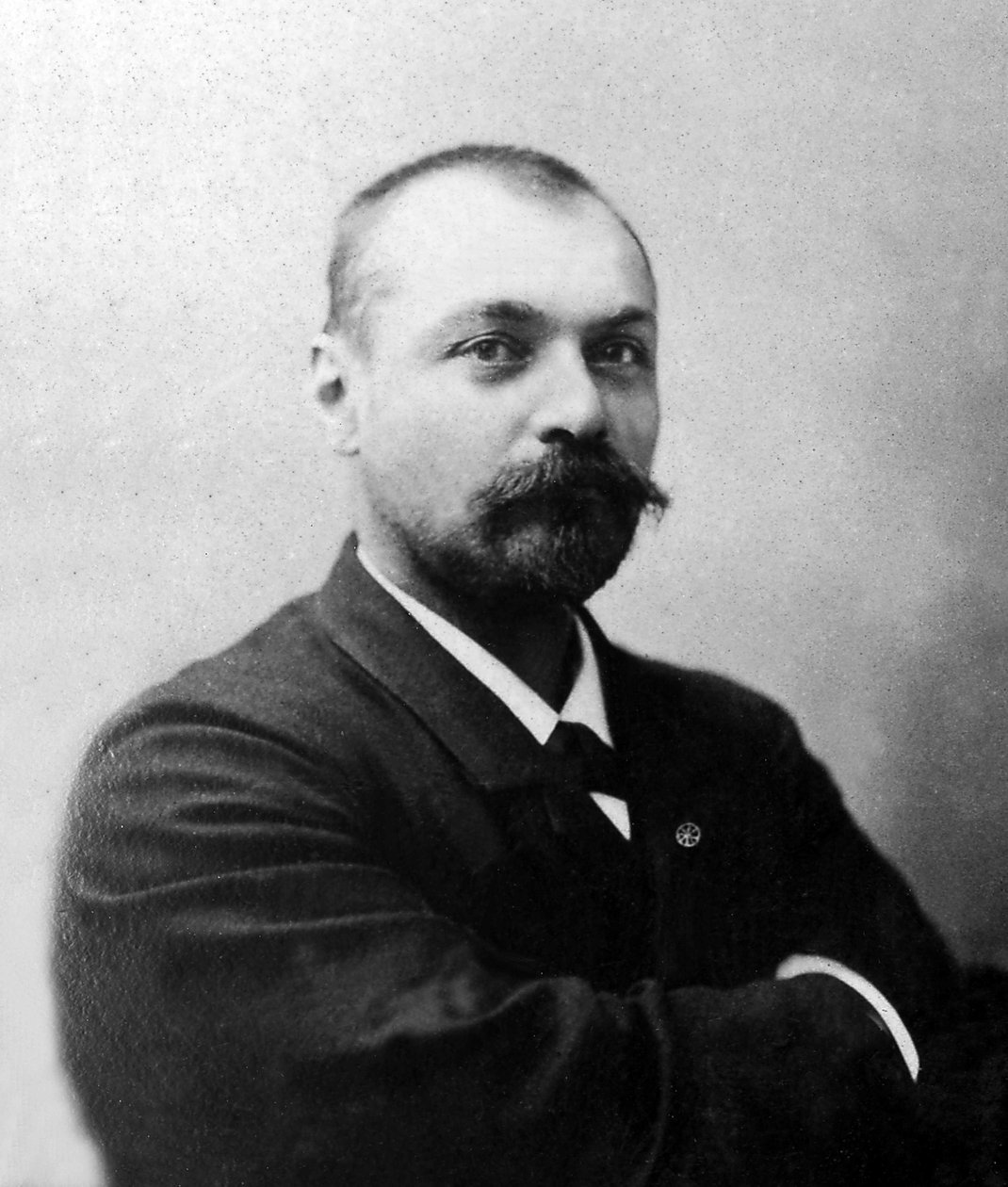 Gabriel Bonvalot (1853-1933), Fransız kaşif ve oryantalist portresi. by Unknown photographer