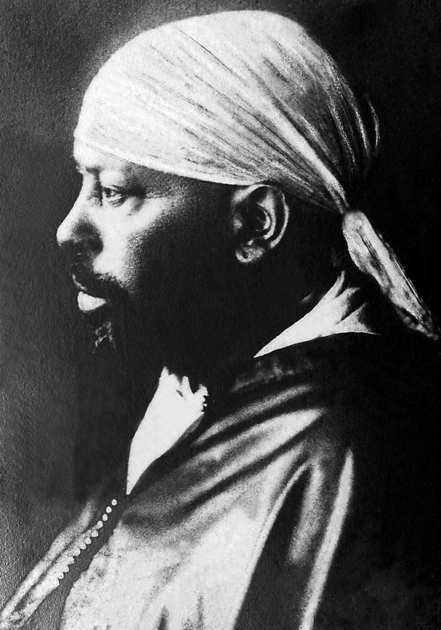 Menelik II (1844-1913), Etiyopya İmparatoru (1889-1913) portresi. by Unknown photographer