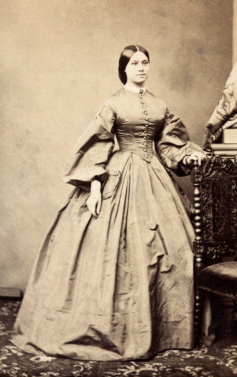Bayan Eva Bainbridge'in Portresi by Unknown photographer