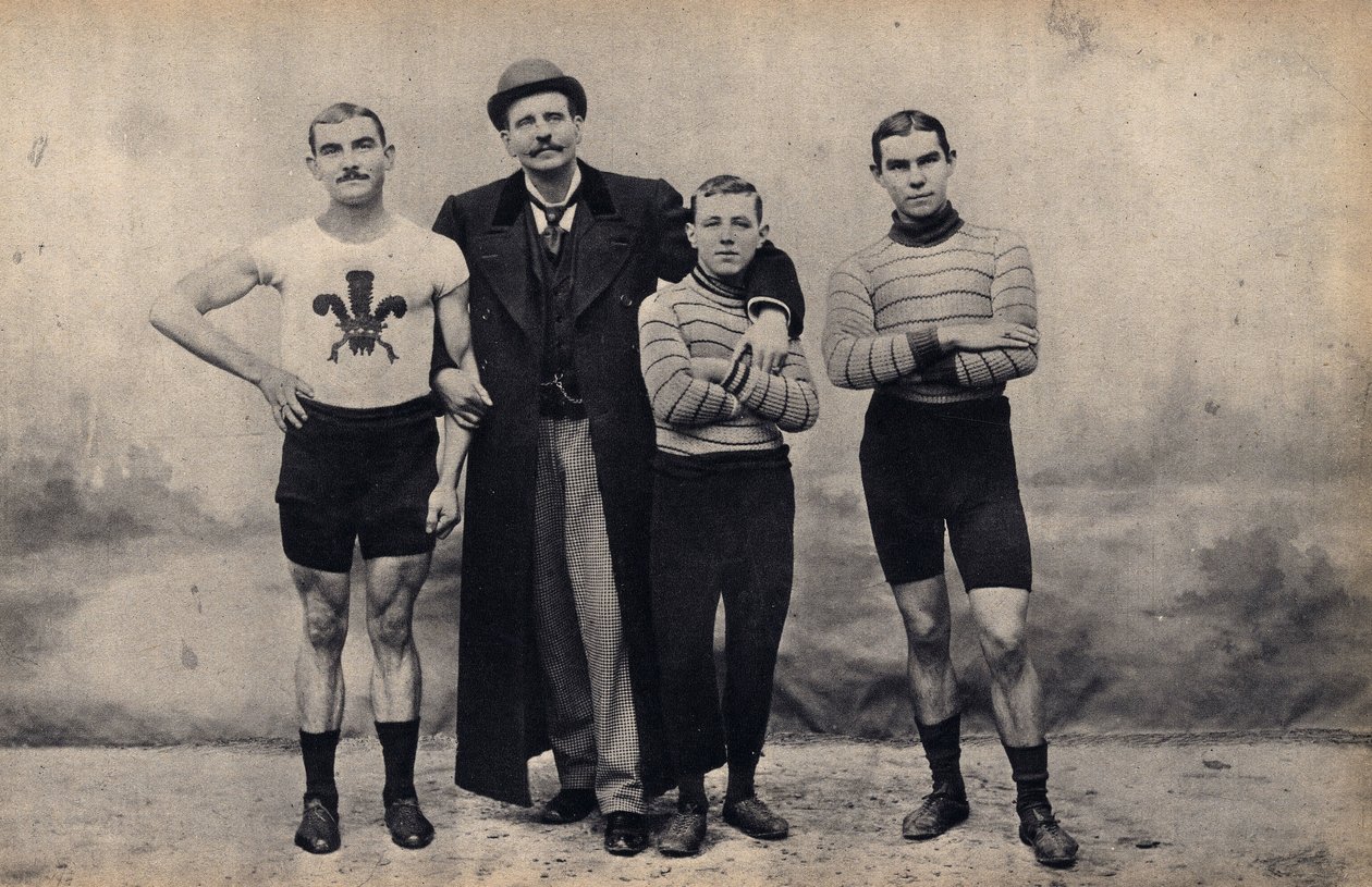 Gladyatör döngüsü ekibinin portresi. Fotoğraf, 19. yüzyıl sonu, Paris. Kol. Selva. by Unknown photographer