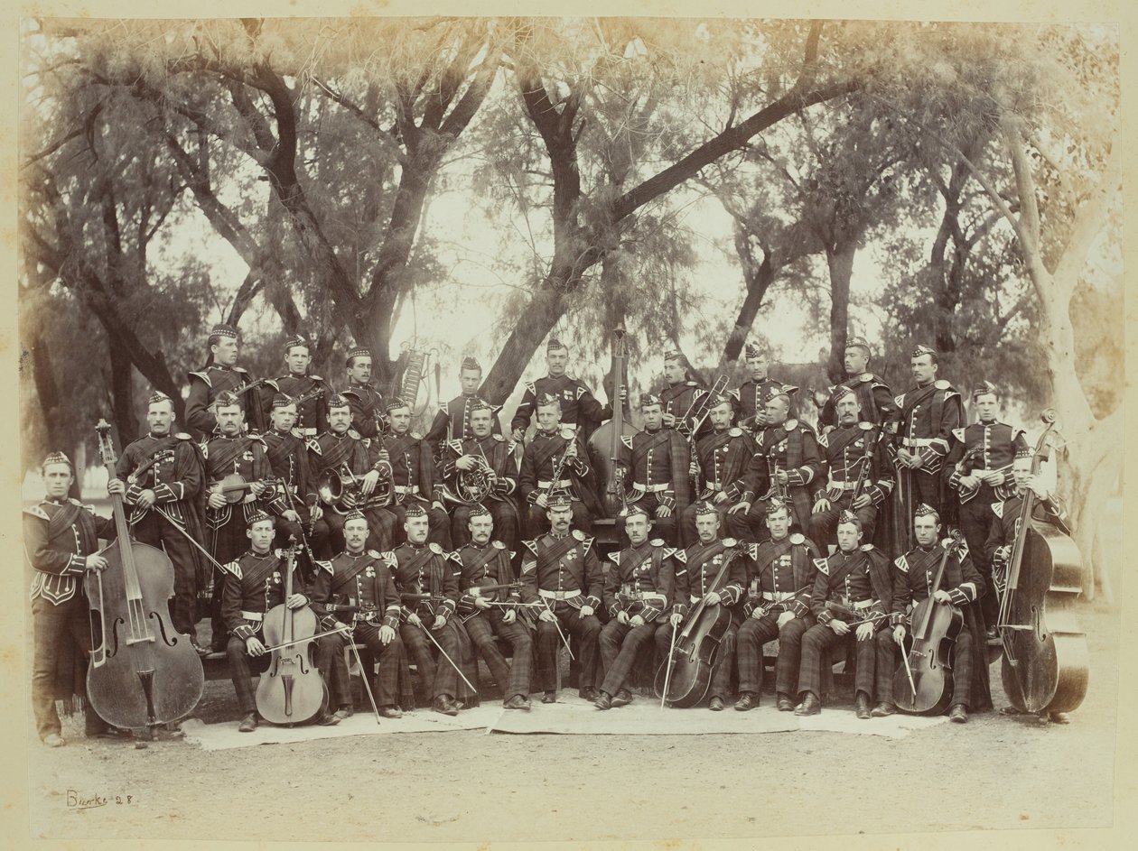 Kralın Kendi İskoç Borderers' dize grubu by Unknown photographer