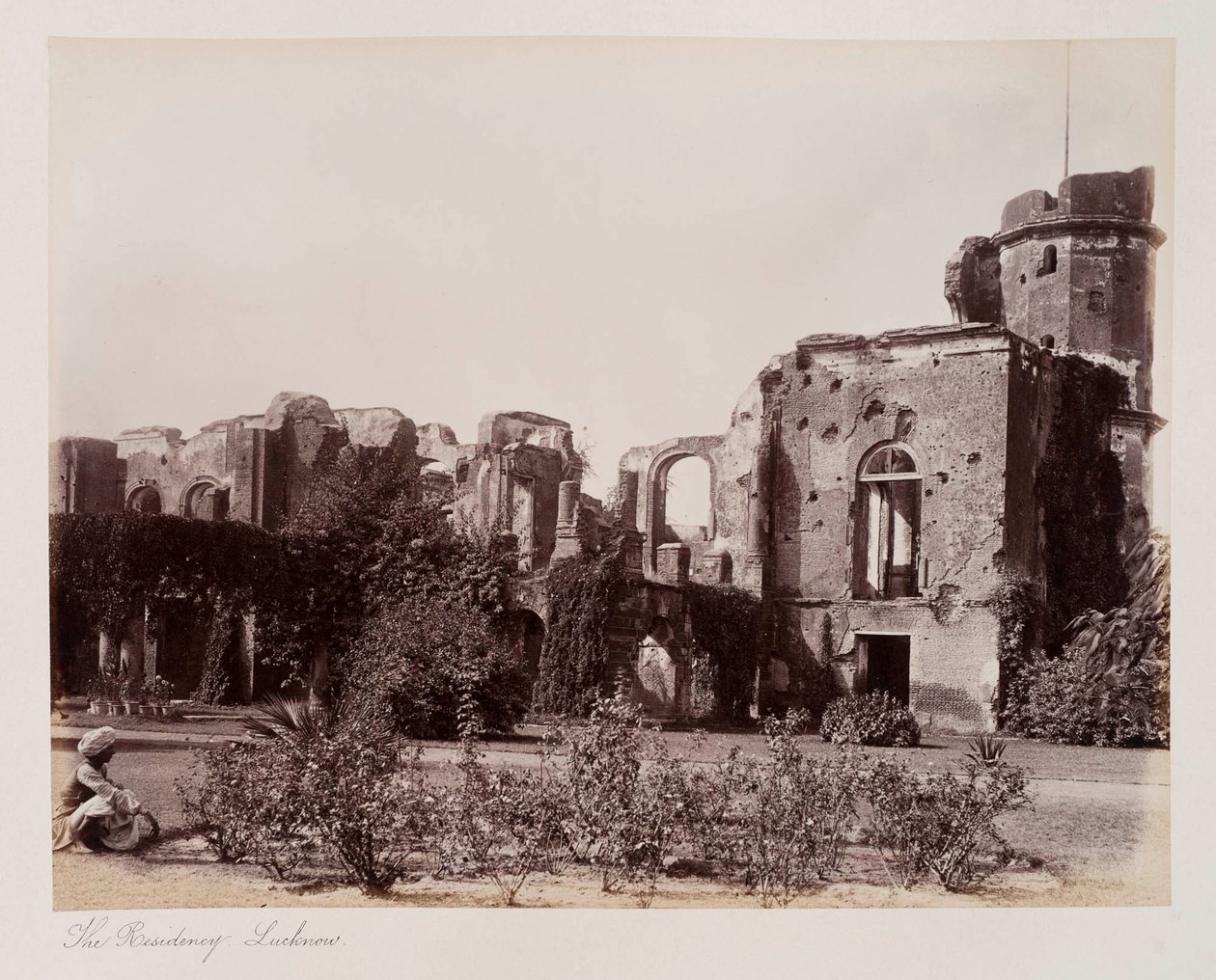 The Residency Lucknow, 1885 dolayları (sepya fotoğrafı) by Unknown photographer
