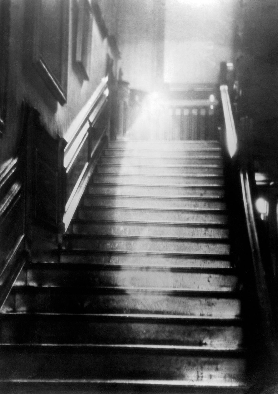  by Unknown photographer