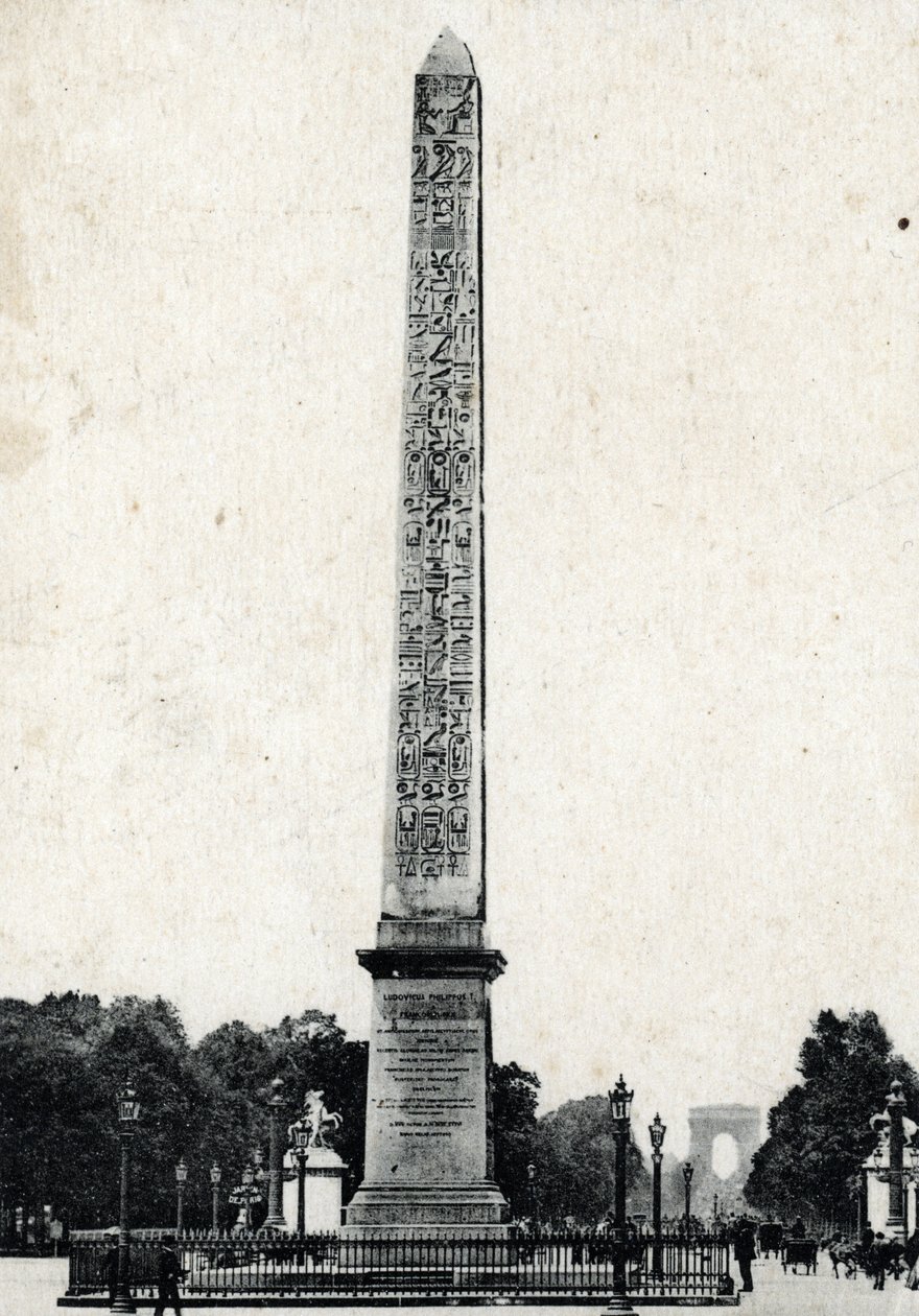 Vue de l'obelisque de Louqsor (Luxor), 1836'da Place de la Concorde'a yerleşti (Paris'te Luxor Obelisk) Kartpostal Koleksiyonu izni by Unknown photographer