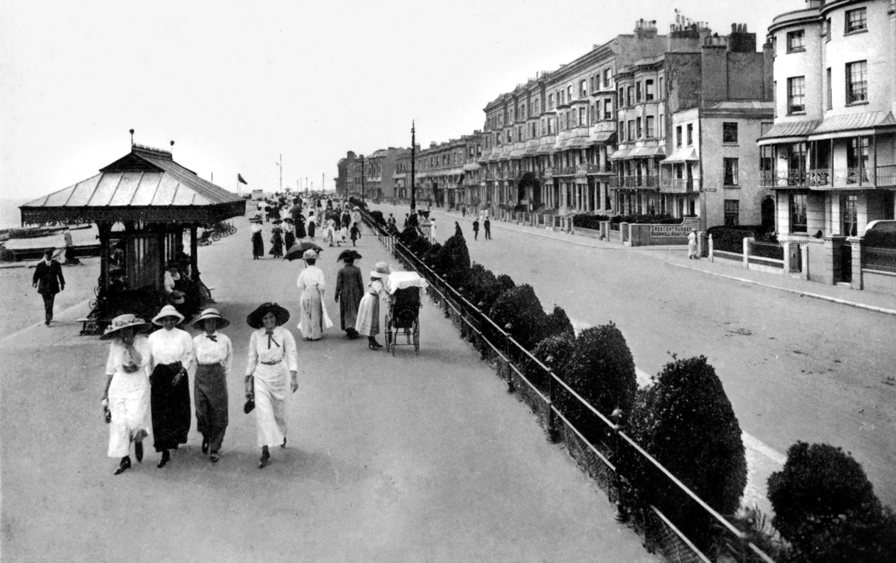 Gezinti yeri, West Worthing, Batı Sussex, 20. yüzyılın başlarında. by Valentine and Sons Ltd