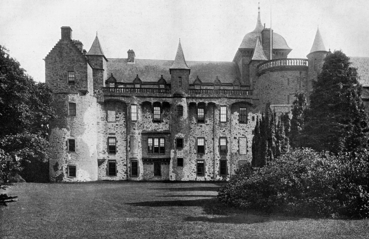 Thirlestane Kalesi, Lauder, İskoçya, 1924-1926 by Valentine and Sons Ltd