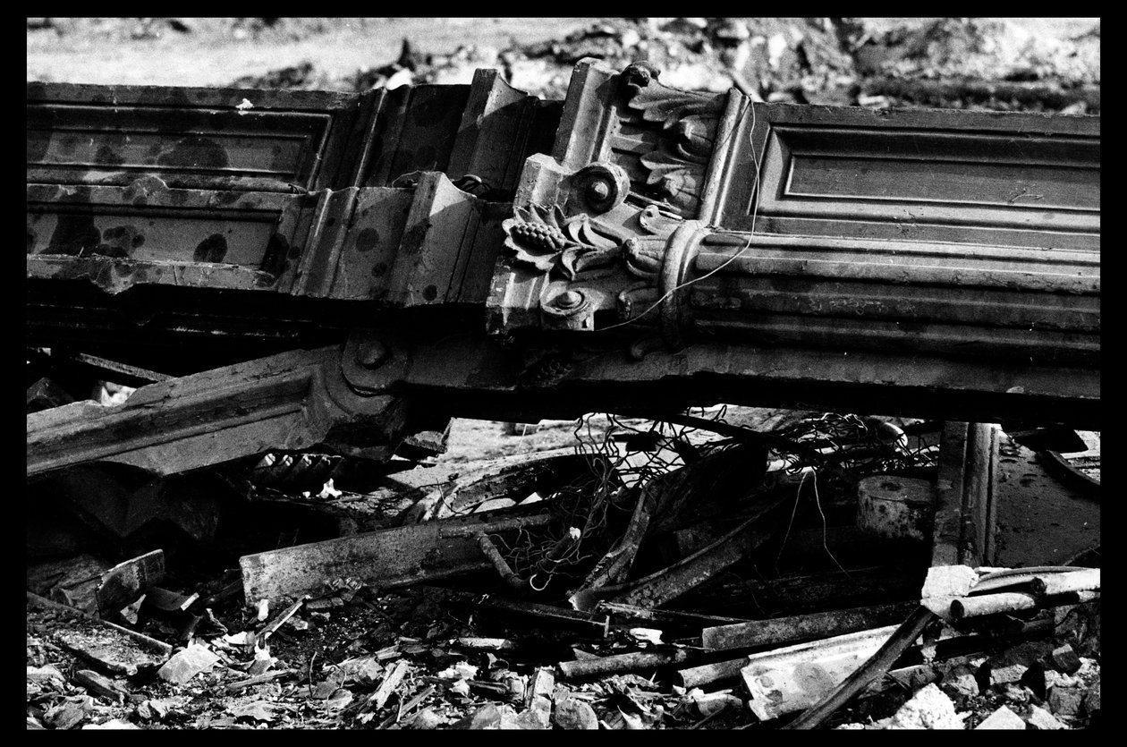 Ağustos 1971'de Paris'teki merkez pazarın yıkılması(s/b fotoğraf) by Victor Baltard